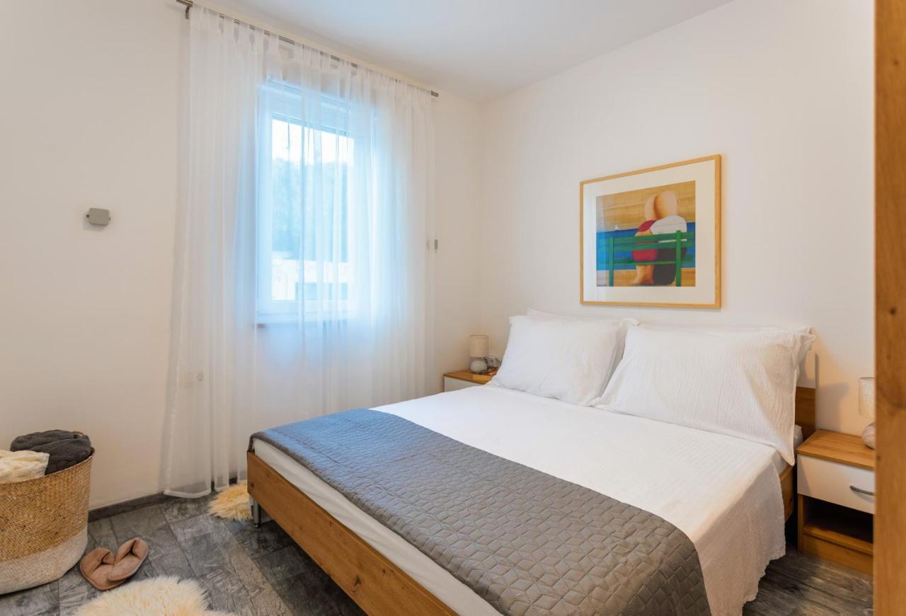 Apartman Olive Supetar Zewnętrze zdjęcie